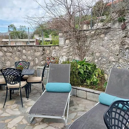 Mountain & Sea View House Lejlighed *